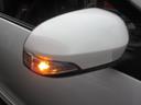 おしゃれに見えて対向車や後続の二輪車等への方向指示に役立つウィンカーミラーも装備されています!