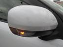 おしゃれに見えて対向車や後続の二輪車等への方向指示に役立つウィンカーミラーも装備されています!