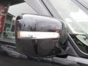 おしゃれに見えて対向車や後続の二輪車等への方向指示に役立つウィンカーミラーも装備されています!