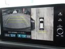 お車を上から見下ろしたような視点で駐車できる便利なマルチビューモニターも装備しています!