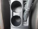 ドライブの際に欠かせないドリンクホルダーもセンターコンソールに装備しています!