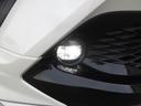 夜道や悪天候時も明るく照らし長寿命のＬＥＤライトも装備！悪天候時こそ使いたいフォグライトも装備されています！