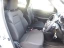 ドライバーそれぞれのドライブポジションが作れるシートリフター&チルトステアリングも装備されています!