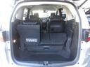後席を倒していただくと、より広いラゲッジスペースとなります。