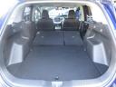 後席を倒していただくと、より広いラゲッジスペースとなります。