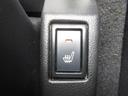 冬季に重宝するシートヒーターもフロント運転席に装備しています！