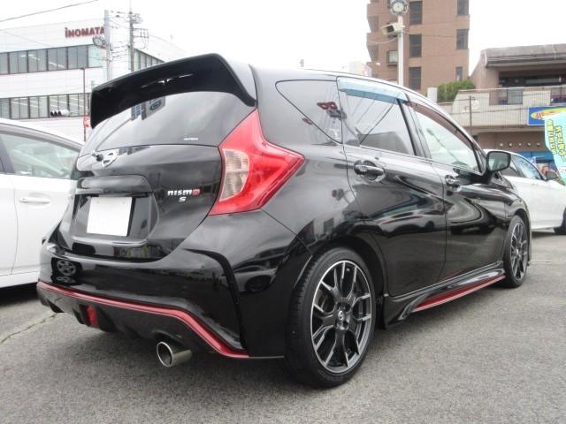 ノート ニスモ　Ｓ　ＥＴＣ☆純正ＳＤナビ（ＭＣ３１４Ｄ－Ｗ）☆フルセグＴＶ☆バックカメラ☆純正１７インチＡＷ☆５速マニュアル☆プッシュスタート＆スマートキー２本☆横スベリ防止（5枚目）