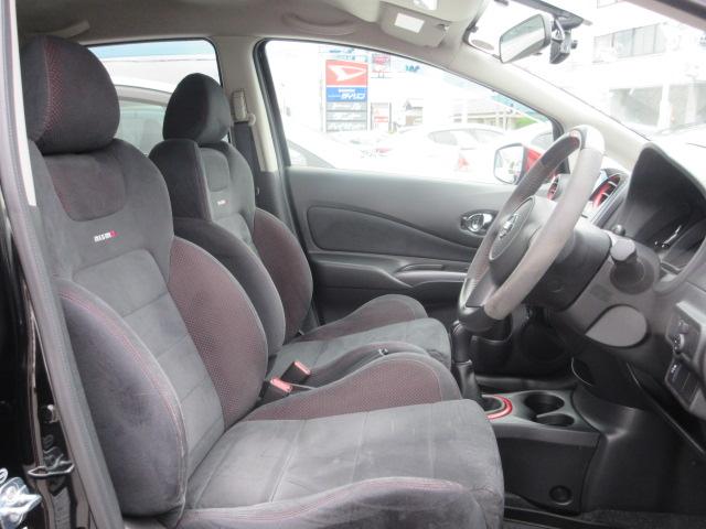 ノート ニスモ　Ｓ　ＥＴＣ☆純正ＳＤナビ（ＭＣ３１４Ｄ－Ｗ）☆フルセグＴＶ☆バックカメラ☆純正１７インチＡＷ☆５速マニュアル☆プッシュスタート＆スマートキー２本☆横スベリ防止（8枚目）