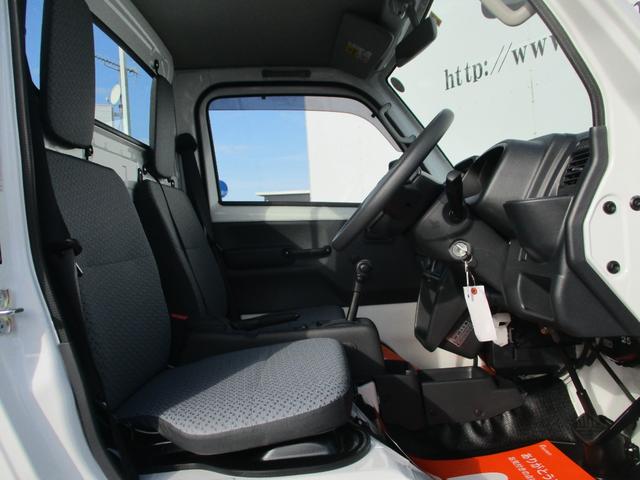 KCエアコン・パワステ 届出済未使用車 アイドリングストップ パワステ AC オートマ Wエアバッグ ABS 横滑り抑制機能 純正ドアバイザー・純正フロアラバーマット付 4WD 3方開 最大積載量350kg(25枚目)