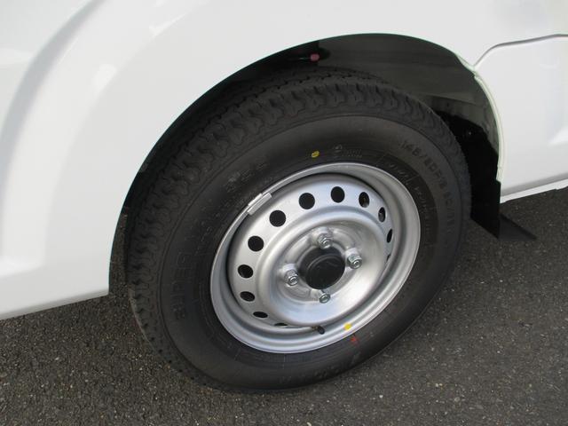 KCエアコン・パワステ 届出済未使用車 アイドリングストップ パワステ AC オートマ Wエアバッグ ABS 横滑り抑制機能 純正ドアバイザー・純正フロアラバーマット付 4WD 3方開 最大積載量350kg(43枚目)