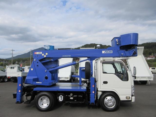 エルフトラック 　高所作業車　アイチＳＳ－１２Ａ　作業床高１１．９ｍ　作業床積載荷重２００ｋｇ　　アワーメーター１９５０時間　車両寸法（車検証記載）：長５３３ｃｍ　幅１９１ｃｍ　高３１０ｃｍ　車両総重量７０６５ｋｇ（18枚目）