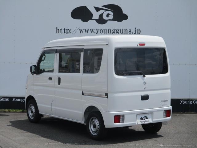 エブリイ ＰＡリミテッド　届出済未使用車　ドアバイザー　ゴムマット　スズキセ－フティサポ－ト　デュアルカメラブレ－キサポ－ト　前後誤発進制御機能　車線逸脱警報機能　ふらつき警報機能　先行車お知らせ機能　ハイビームアシスト（21枚目）