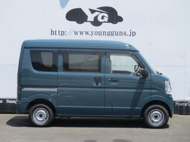 エブリイ ＰＡリミテッド　届出済未使用車　ドアバイザー　ゴムマット　スズキセ－フティサポ－ト　デュアルカメラブレ－キサポ－ト　前後誤発進制御機能　車線逸脱警報機能　ふらつき警報機能　先行車お知らせ機能　ハイビームアシスト（17枚目）