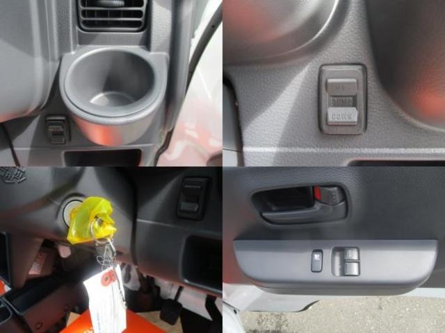 キャリイトラック 頑丈ダンプ 届出済未使用車 ドアバイザー ゴムマット リアセンサー キーレス 5MT 高低速2段切替え式4WD デフロック 鳥居フック マレル式ダンプ機構 ガードフレーム(12枚目)