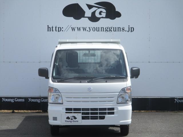 キャリイトラック 頑丈ダンプ 届出済未使用車 ドアバイザー ゴムマット リアセンサー キーレス 5MT 高低速2段切替え式4WD デフロック 鳥居フック マレル式ダンプ機構 ガードフレーム(15枚目)