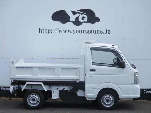 キャリイトラック 頑丈ダンプ 届出済未使用車 ドアバイザー ゴムマット リアセンサー キーレス 5MT 高低速2段切替え式4WD デフロック 鳥居フック マレル式ダンプ機構 ガードフレーム(17枚目)