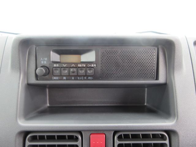 キャリイトラック 頑丈ダンプ 届出済未使用車 ドアバイザー ゴムマット リアセンサー キーレス 5MT 高低速2段切替え式4WD デフロック 鳥居フック マレル式ダンプ機構 ガードフレーム(42枚目)