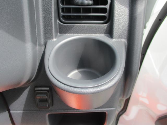 キャリイトラック 頑丈ダンプ 届出済未使用車 ドアバイザー ゴムマット リアセンサー キーレス 5MT 高低速2段切替え式4WD デフロック 鳥居フック マレル式ダンプ機構 ガードフレーム(49枚目)