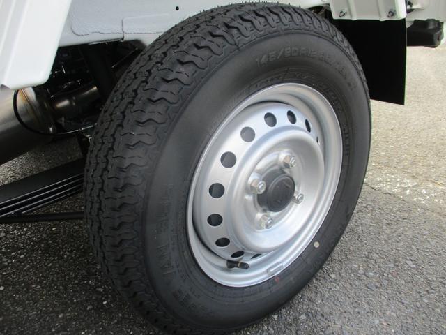 キャリイトラック 頑丈ダンプ 届出済未使用車 ドアバイザー ゴムマット リアセンサー キーレス 5MT 高低速2段切替え式4WD デフロック 鳥居フック マレル式ダンプ機構 ガードフレーム(56枚目)