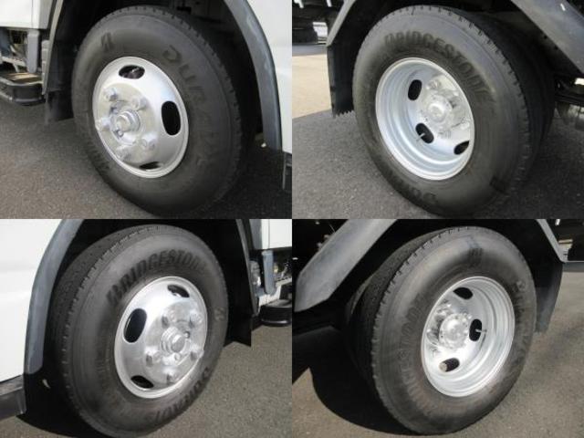 キャンター Ｗキャブロング　荷台内寸：長３３１ｃｍ　幅１７９ｃｍ　地上高８５ｃｍ　積載２，０００ｋｇ　車両総重量４，８６０ｋｇ　極東製垂直パワーゲート　リモコン　昇降能力６００ｋｇ　社外メモリーナビ　ワンセグ　ＥＴＣ　ドラレコ（12枚目）