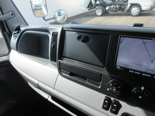 キャンター Ｗキャブロング　荷台内寸：長３３１ｃｍ　幅１７９ｃｍ　地上高８５ｃｍ　積載２，０００ｋｇ　車両総重量４，８６０ｋｇ　極東製垂直パワーゲート　リモコン　昇降能力６００ｋｇ　社外メモリーナビ　ワンセグ　ＥＴＣ　ドラレコ（44枚目）