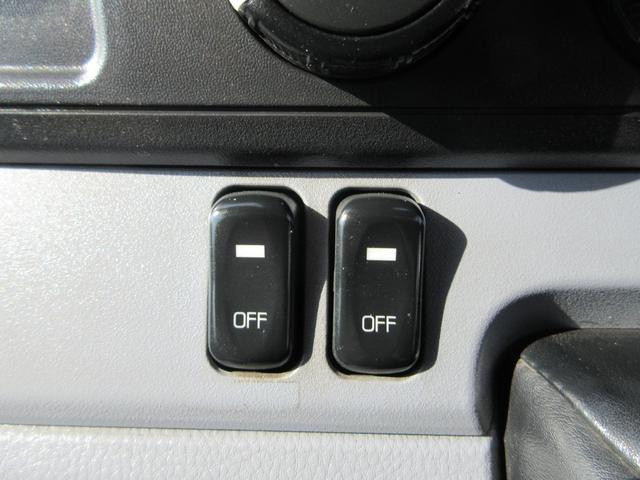 キャンター Ｗキャブロング　荷台内寸：長３３１ｃｍ　幅１７９ｃｍ　地上高８５ｃｍ　積載２，０００ｋｇ　車両総重量４，８６０ｋｇ　極東製垂直パワーゲート　リモコン　昇降能力６００ｋｇ　社外メモリーナビ　ワンセグ　ＥＴＣ　ドラレコ（45枚目）