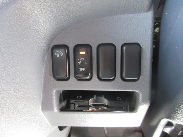 キャンター Ｗキャブロング　荷台内寸：長３３１ｃｍ　幅１７９ｃｍ　地上高８５ｃｍ　積載２，０００ｋｇ　車両総重量４，８６０ｋｇ　極東製垂直パワーゲート　リモコン　昇降能力６００ｋｇ　社外メモリーナビ　ワンセグ　ＥＴＣ　ドラレコ（47枚目）