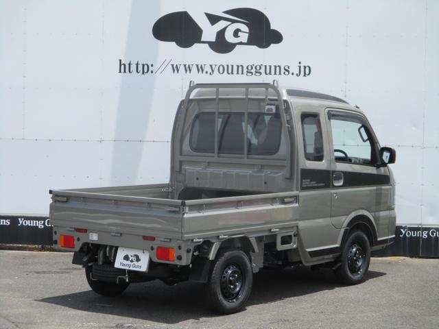 スーパーキャリイ Xリミテッド 届出済未使用車 4WD 5MT ドアバイザー ゴムマット アッパーメンバーガード 荷台マット キーレス デュアルカメラブレ-キサポ-ト 前後誤発進制御機能 車線逸脱警報機能 ハイビームアシスト(18枚目)