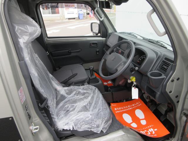 スーパーキャリイ Xリミテッド 届出済未使用車 4WD 5MT ドアバイザー ゴムマット アッパーメンバーガード 荷台マット キーレス デュアルカメラブレ-キサポ-ト 前後誤発進制御機能 車線逸脱警報機能 ハイビームアシスト(30枚目)