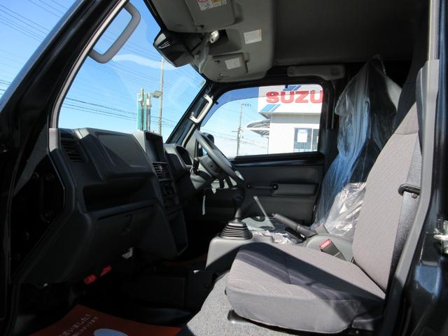 スーパーキャリイ X 届出済未使用車 4WD 5MT ドアバイザー フロアマット アッパーメンバーガード 荷台マット デュアルカメラブレ-キサポ-ト 前後誤発進制御機能 車線逸脱警報機能 ハイビームアシスト(36枚目)