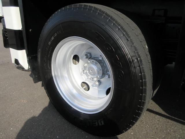 デュトロ 　タダノＡＴ－１２１　作業床高１２ｍ　積載荷重２００ｋｇ　　アワーメーター４７４０時間　６ＭＴ　車両寸法（車検証記載）：長４５５ｃｍ　幅１８８ｃｍ　高３１８ｃｍ　積載量１００ｋｇ　車両総重量６３７０ｋｇ（60枚目）