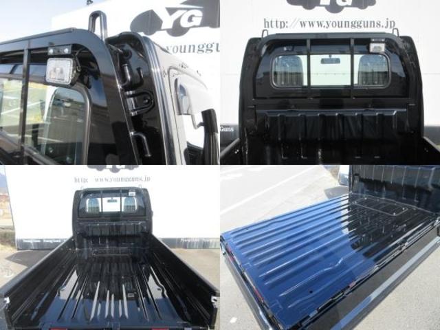 キャリイトラック KCエアコン・パワステ農繁仕様 届出済未使用車 ドアバイザー ゴムマット アッパーメンバーガード 荷台マット 高低2段切替式4WD デフロック 強化リアサスペンション LED荷台作業灯 リアゲートチェーン(6枚目)