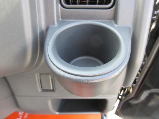 キャリイトラック KCエアコン・パワステ農繁仕様 届出済未使用車 ドアバイザー ゴムマット アッパーメンバーガード 荷台マット 高低2段切替式4WD デフロック 強化リアサスペンション LED荷台作業灯 リアゲートチェーン(47枚目)