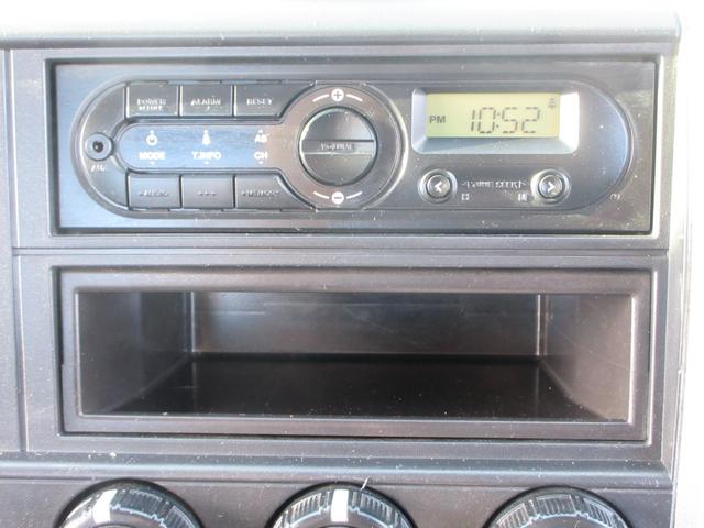 キャンター 　ワイド・ロング平ボディ　車両寸法：長６１８ｃｍ　幅２２２ｃｍ　高２２３ｃｍ　積載量２０００ｋｇ　　車両総重量４８５５ｋｇ　　荷台内寸：長４３３ｃｍ　幅２０８ｃｍ　地上高９２ｃｍ　レーンキープアシスト（35枚目）