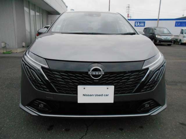 オーラ Ｇ　レザーエディション　寒冷地仕様　追突防止　レーダークルーズ　本革　車線逸脱警報装置　ＬＥＤ　盗難防止　記録簿　バックモニター　ＥＴＣ　インテリジェントキー　メモリーナビゲーション　ＡＷ　キーレスエントリー　　ＡＢＳ（3枚目）
