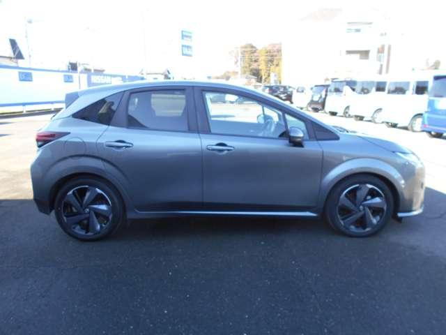 オーラ 1.2 G 純正9インチメモリーナビ 自動(被害軽減)ブレーキ LED LKA サイドカメラ ドライブレコーダー カーテンエアバッグ イモビライザー アルミホイール インテリジェントキー パワーウィンドウ ワンオーナー フルオートエアコン(18枚目)