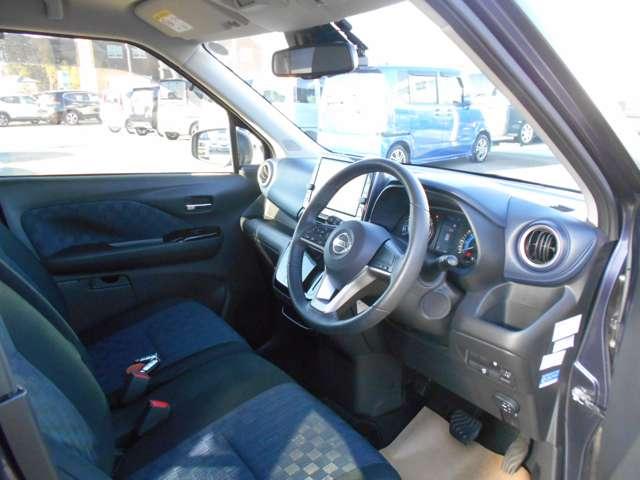 デイズ ６６０　ハイウェイスターＸ　純正９インチメモリーナビ　ブレーキサポート　全周囲カメラ　ＬＥＤ　ドライブレコーダー　イモビライザー　１オーナー　インテリジェントキー　レーンキープ　バックカメラ　ナビＴＶ　アイドリングストップ　オートエアコン　アルミホイール（11枚目）