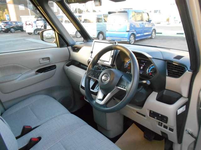 ルークス ６６０　Ｘ　純正９インチメモリーナビ　アラモニ　前後衝突軽減ブレーキ　ワンオーナー車　車線逸脱防止　ＥＴＣ　スマートキー　キーフリー　ｉ－ｓｔｏｐ　フルオートエアコン　パワーウインドウ　バックカメラ　盗難防止　カーテンエアバッグ　ＡＢＳ（11枚目）