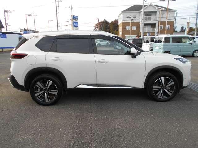 エクストレイル G e-4ORCE 1オーナー パークアシスト 禁煙 LEDヘッドランプ ナビTV スマートキー レーダークルーズ LKA キーフリー ETC 4WD アルミホイール メモリーナビ 記録簿 ドライブレコーダー PS PW(5枚目)