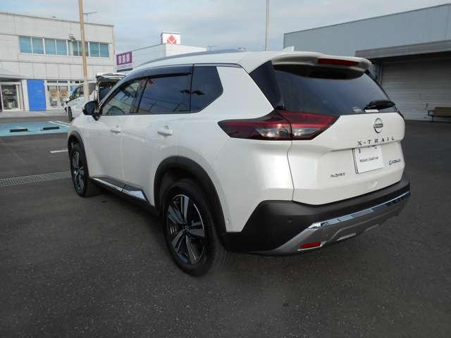 エクストレイル G e-4ORCE 1オーナー パークアシスト 禁煙 LEDヘッドランプ ナビTV スマートキー レーダークルーズ LKA キーフリー ETC 4WD アルミホイール メモリーナビ 記録簿 ドライブレコーダー PS PW(9枚目)