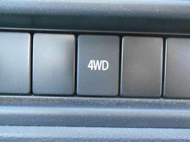 ＮＴ１００クリッパートラック ＤＸ　Ｗエアバッグ　運転席エアバック　ＰＳ　４ＷＤ　エアコンパワステ　ＡＢＳ（4枚目）