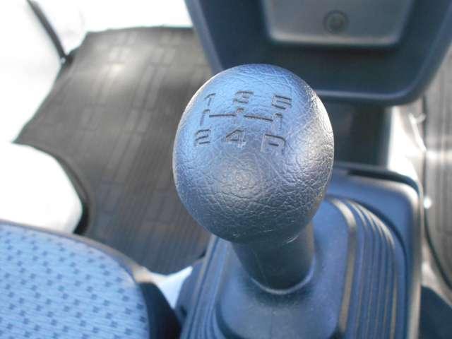 ＮＴ１００クリッパートラック ＤＸ　Ｗエアバッグ　運転席エアバック　ＰＳ　４ＷＤ　エアコンパワステ　ＡＢＳ（5枚目）