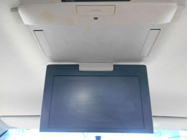 ヴォクシー ２．０　ＺＳ　純正メモリーナビ　後席モニター　アイドリングストッ　バックガイドモニター　フルセグ地デジ　ＬＥＤランプ　盗難防止システム　※外装キズあり　内装キズ　汚れあり　現車現状販売の為　確認をお願いします。（4枚目）