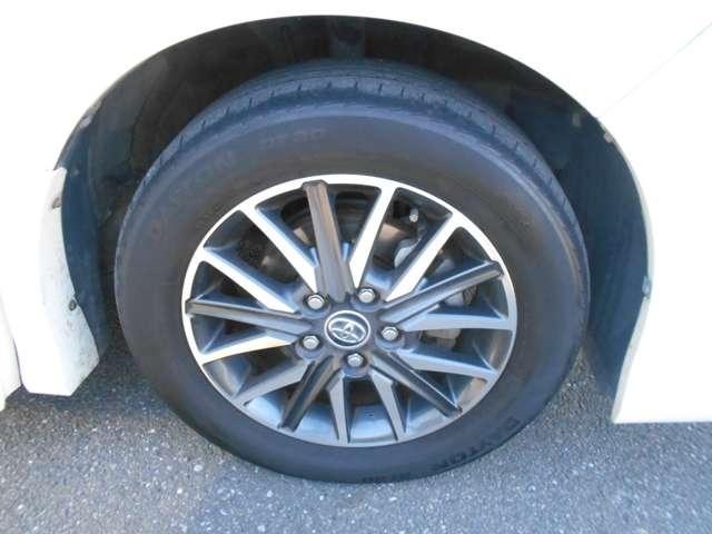 ヴォクシー ２．０　ＺＳ　純正メモリーナビ　後席モニター　アイドリングストッ　バックガイドモニター　フルセグ地デジ　ＬＥＤランプ　盗難防止システム　※外装キズあり　内装キズ　汚れあり　現車現状販売の為　確認をお願いします。（35枚目）