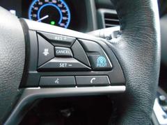 �������롢�֥졼�����ϥ�ɥ���������Ū�˹Ԥ����֤��ɽ�����ץ��ѥ����å��դ��Ƥޤ��� 4