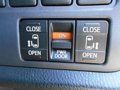 ��󥿥å����ǳ��Ĳ�ǽ����ư���饤�ɥɥ����դ��Ƥޤ��� 5