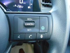 �������롢�֥졼�����ϥ�ɥ���������Ū�˹Ԥ����֤��ɽ�����ץ��ѥ����å��դ��Ƥޤ��� 4