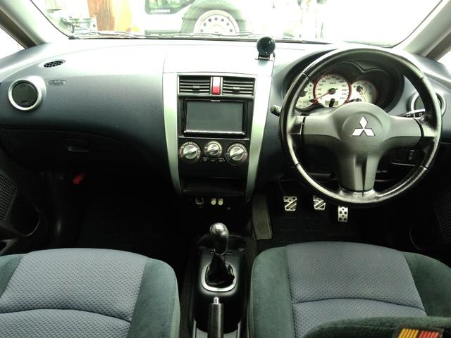 コルト ラリーアート バージョンR 4G15型MIVECターボエンジン 5速MT ランエボレッドソリッドに新規全塗装! ナビ バックカメラ ETC HIDヘッドライト 社外ブースト計 社外16インチアルミ Wエアバック ABS ESC(39枚目)