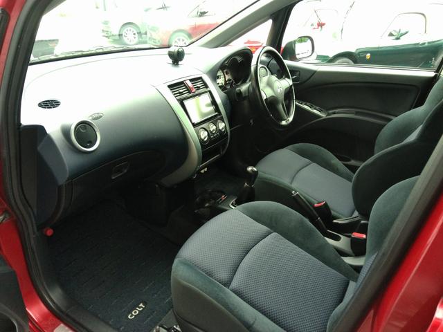 コルト ラリーアート バージョンR 4G15型MIVECターボエンジン 5速MT ランエボレッドソリッドに新規全塗装! ナビ バックカメラ ETC HIDヘッドライト 社外ブースト計 社外16インチアルミ Wエアバック ABS ESC(57枚目)