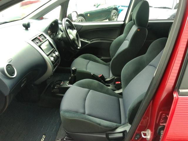 コルト ラリーアート バージョンR 4G15型MIVECターボエンジン 5速MT ランエボレッドソリッドに新規全塗装! ナビ バックカメラ ETC HIDヘッドライト 社外ブースト計 社外16インチアルミ Wエアバック ABS ESC(63枚目)